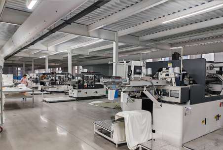 Factory display9
